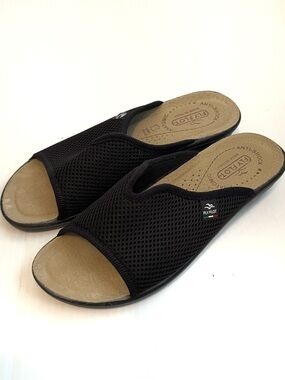 Fly Flot Women's Black Open-Toe Mesh Slide Sandals